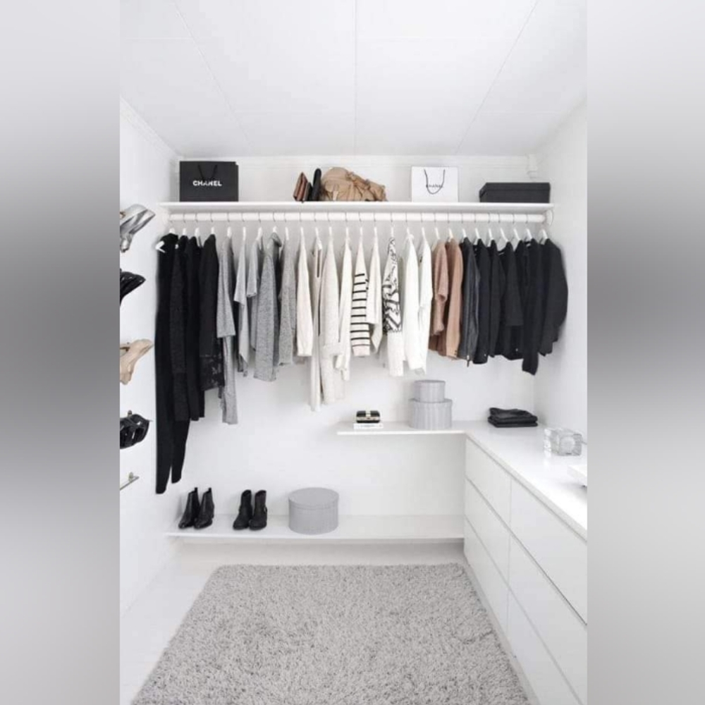 Closets - Picture 7 of 8